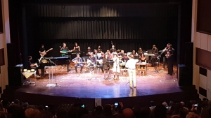 Με την Σύγχρονη Ορχήστρα &amp; το τραγούδι ΕΙΡΗΝΗ το Μουσικό Σχολείο Μυτιλήνης στο Bravo Schools