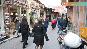 Στο επίκεντρο το άνοιγμα των καταστημάτων