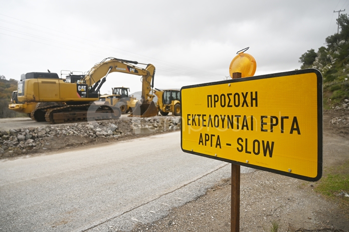 Κινήσεις εντυπώσεων και όχι ουσίας...