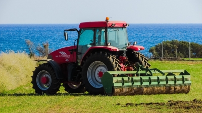 Άδειες οδήγησης για τρακτέρ   