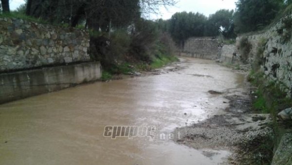 Αποκλεισμένοι στο σπίτι!