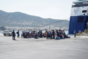 Βήμα αποσυμφόρησης με μεταφορά 1.000 προσφύγων