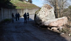 Αποζημιώσεις από Σπανάκη για τον σεισμό ζήτησε ο Μουτζούρης